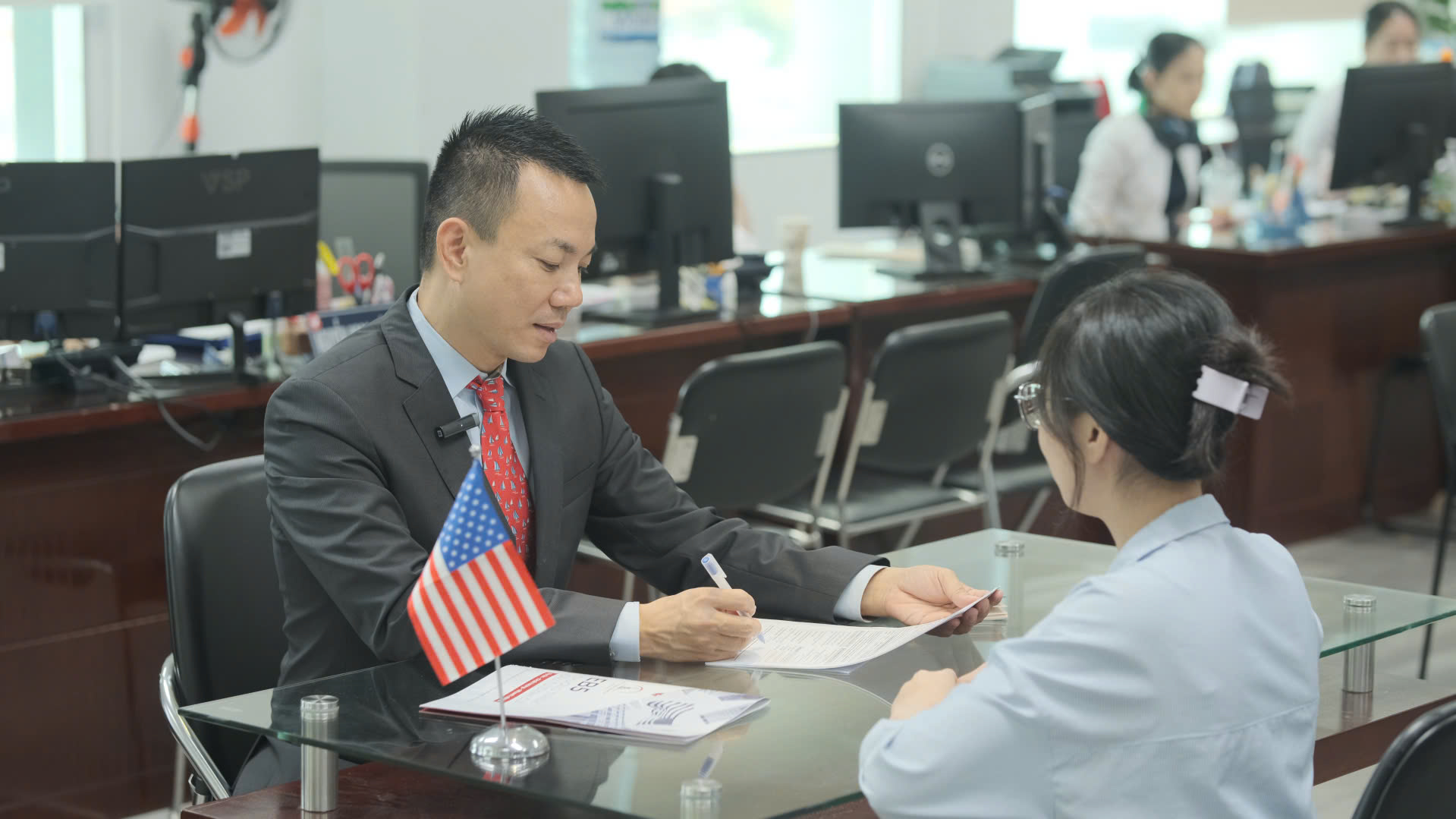 Dịch vụ bảo vệ khỏi lệnh trục xuất tại First Consulting Group